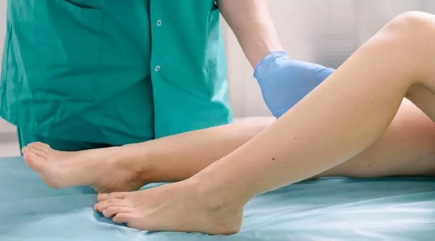 After the examination, the phlebologist will prescribe a modern method for treating varicose veins on the legs